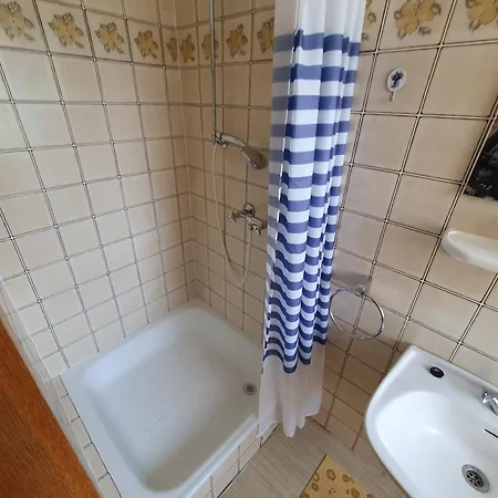 Alte Dorfschule Kohlgrund Homestay *