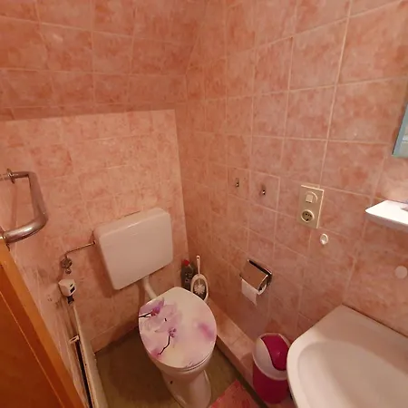 Alte Dorfschule Kohlgrund Homestay *