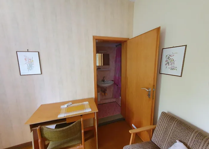 Alte Dorfschule Kohlgrund * 巴特阿罗尔森